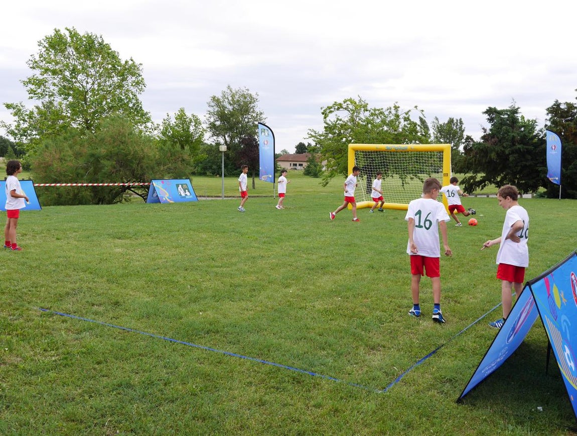 Entre las numerosas actividades que llevaron a cabo los pequeños, el fútbol, sin duda, fue el plato fuerte. 