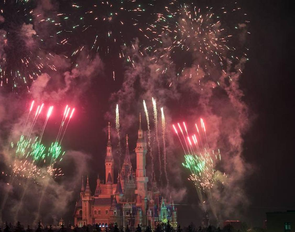 El castillo es el más alto de Disney. 