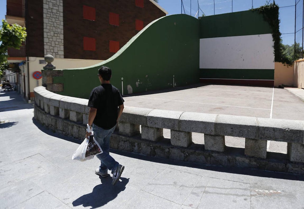 14. Frontón de Rascafría