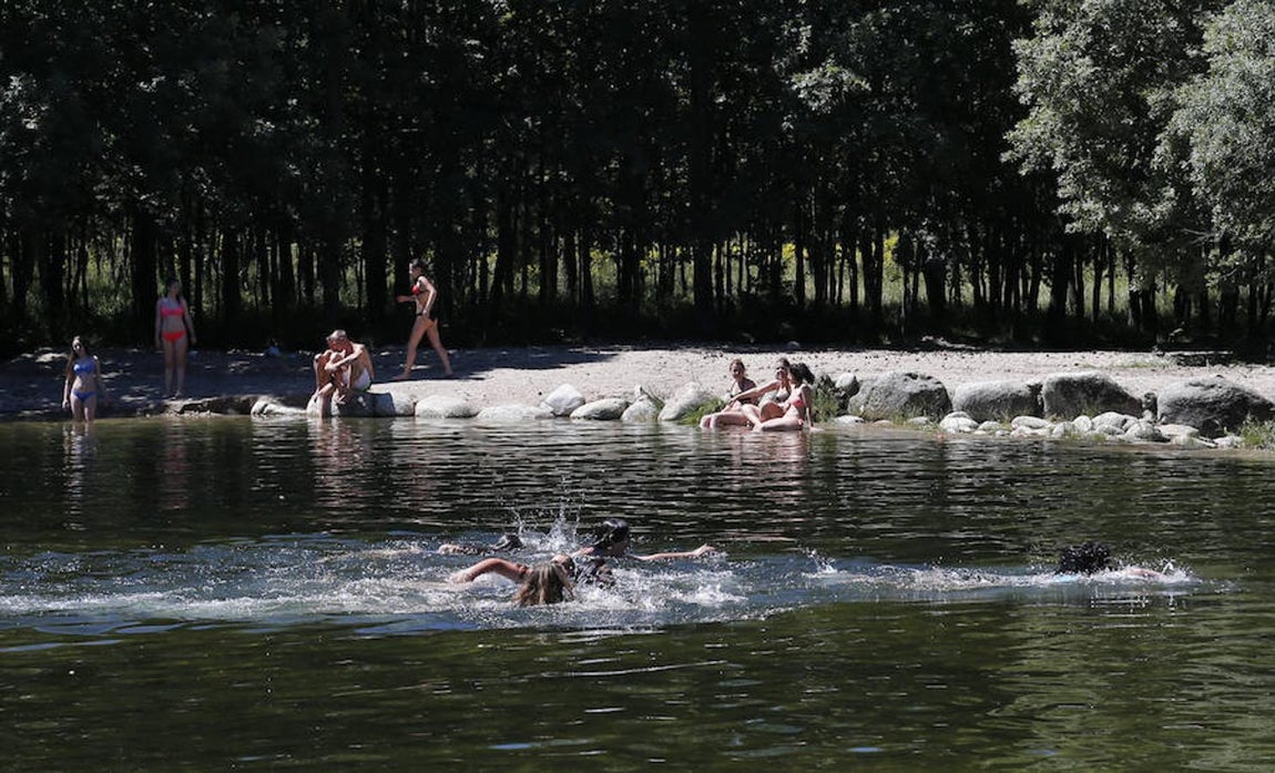 3. Piscinas naturales de Las Presillas