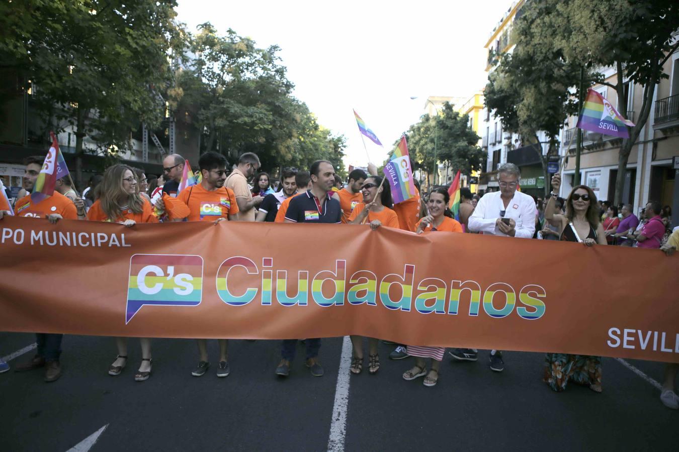 Las mejores imágenes del «Orgullo gay» en Sevilla