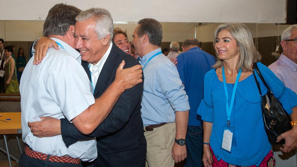 Los líderes políticos andaluces acuden a las urnas