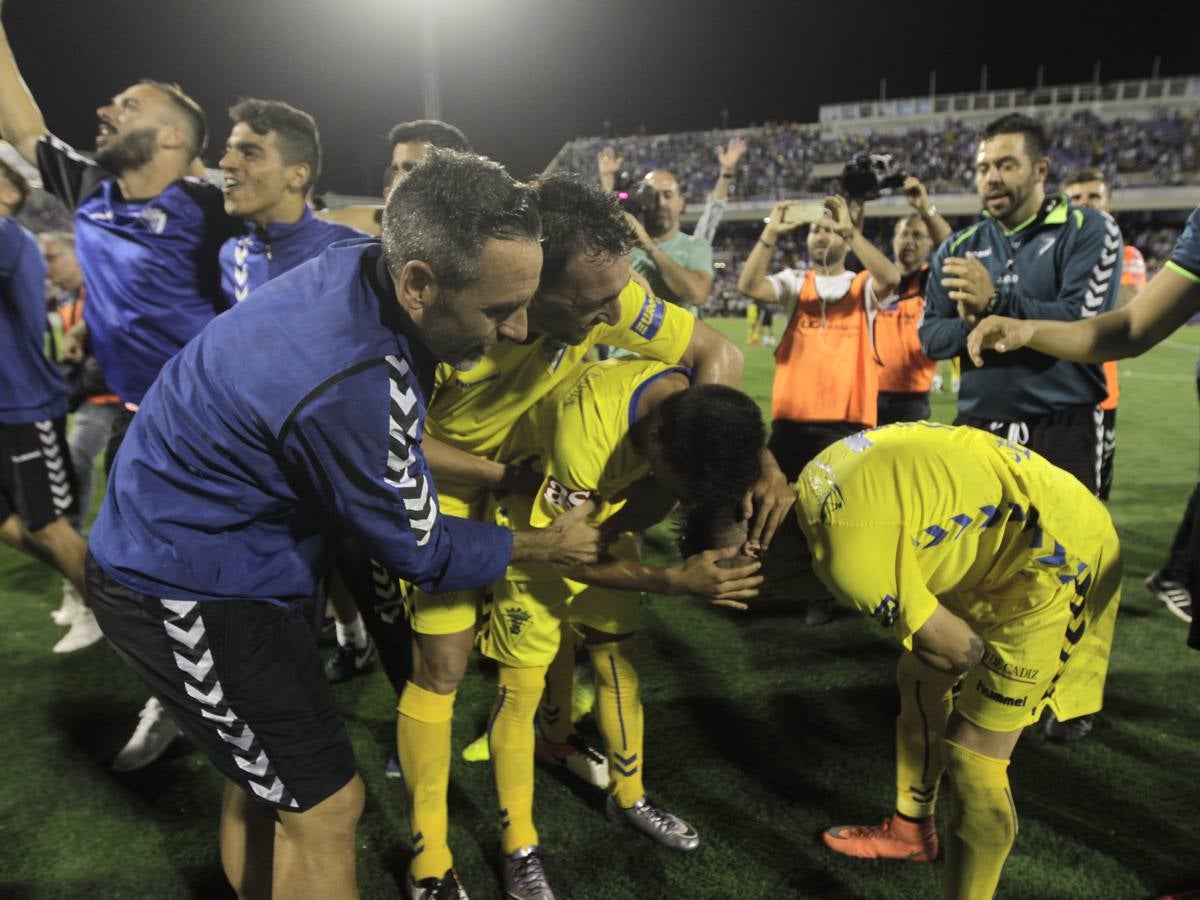 La fiesta de los jugadores en el Rico Pérez tras la victoria