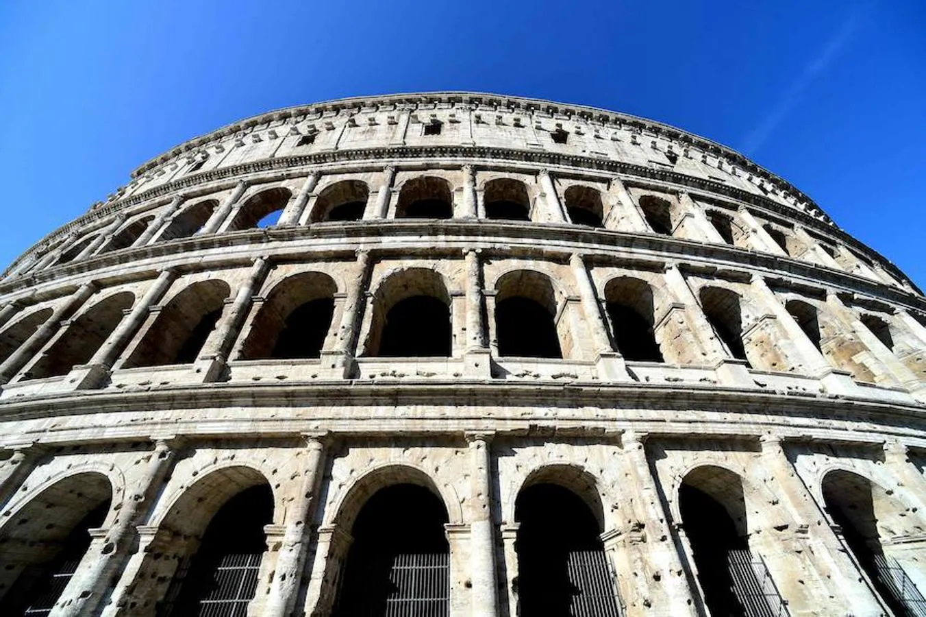 Exterior reformado del Coliseo