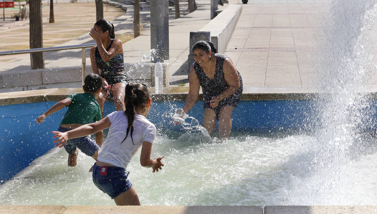 En imágenes, el primer golpe de calor en Córdoba del verano