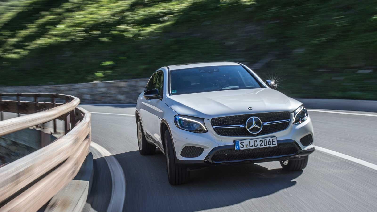 Los faros del nuevo Mercedes GLC Coupé pueden ser LED High Perfomance, en opción