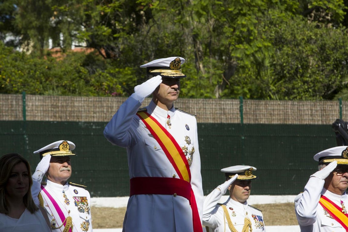 Felipe VI entrega en San Fernando los Reales Despachos