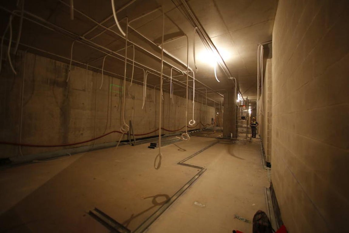 20.. La zona del vestuarion en la que se emplazarán las duchas, las camillas de masaje, la sauna y el gimnasio