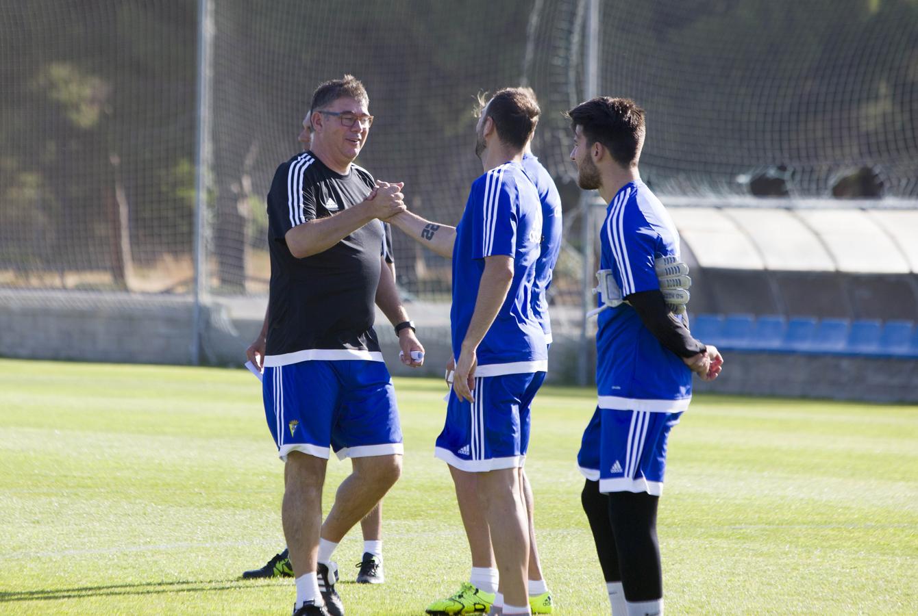 FOTOS: El Cádiz comienza su pretemporada en El Rosal