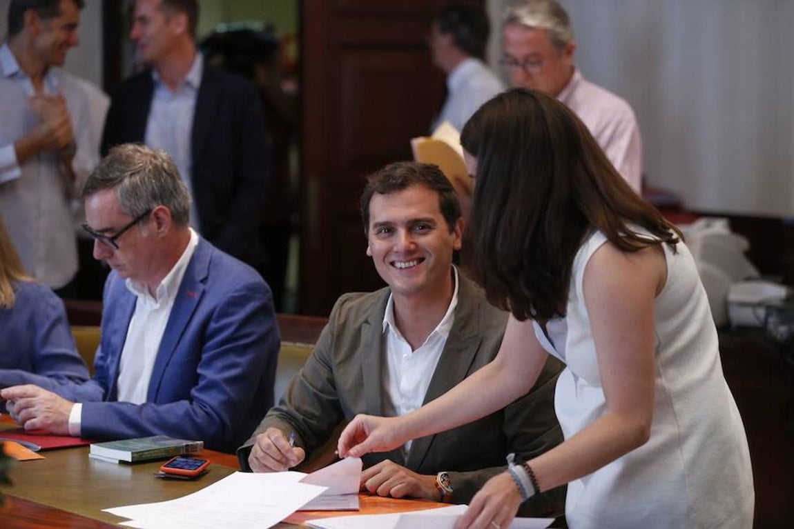 El líder de Ciudadanos anunció esta semana la abstención de su partido a la investidura de Mariano Rajoy en segunda votación. 