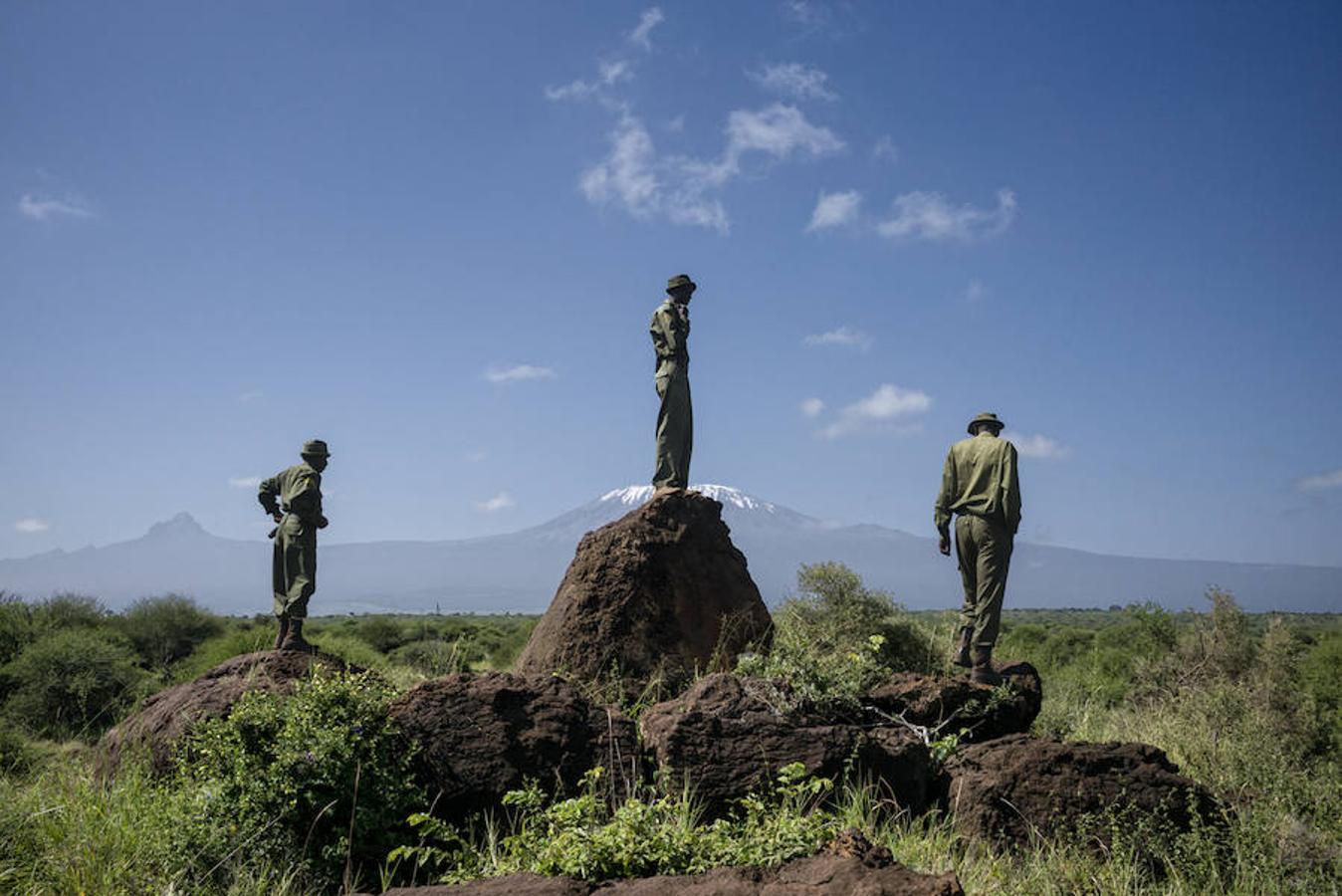 5. KENIA, AMBOSELI - Febrero 2016: Miembros de Big Life Foundation Foundation durante una patrulla por el National Park Amboselli.( Photo by Alvaro Ybarra Zavala). 