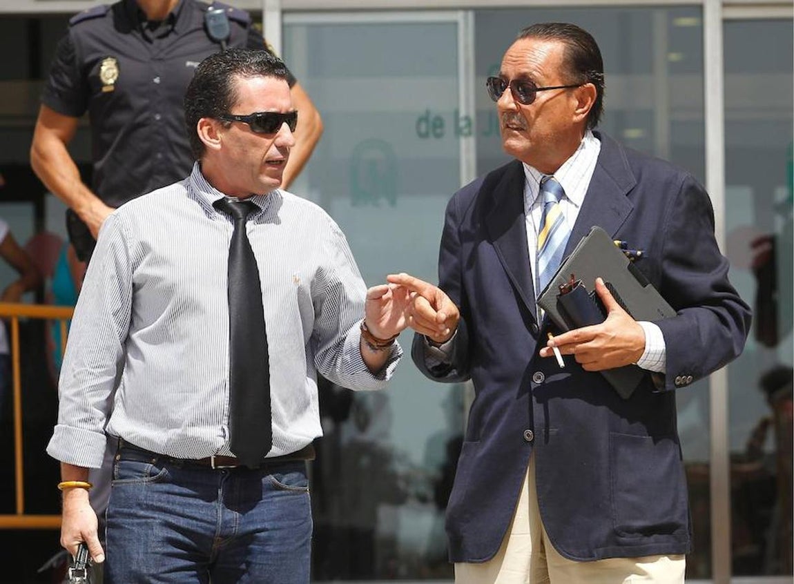 El ex alcalde de Marbella a su salida de los Juzgados de Málaga en 2012. 