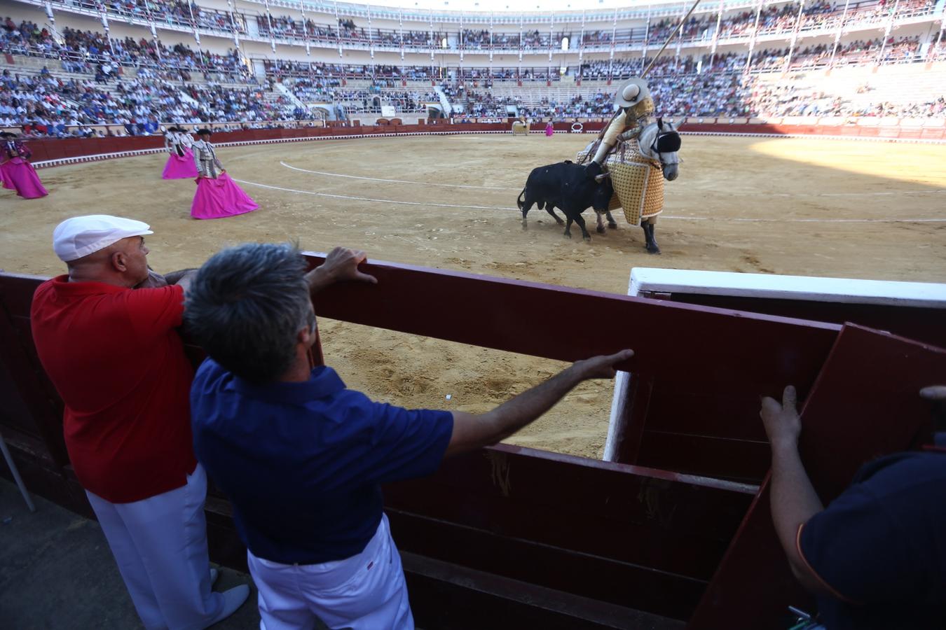 FOTOS: Tarde de toros con Padilla, Diego Ventura y López Simón en la plaza de El Puerto