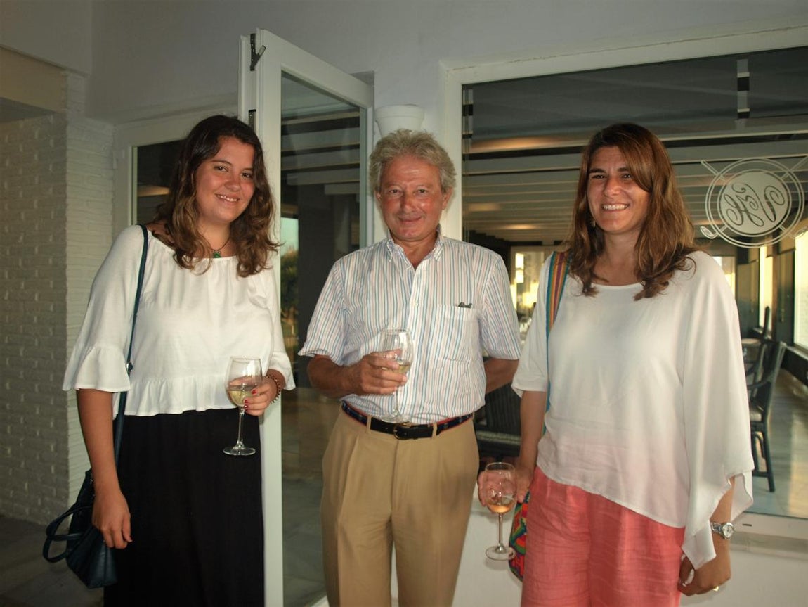 Reyes Domecq, Valentín Graña y Marta Pérez.