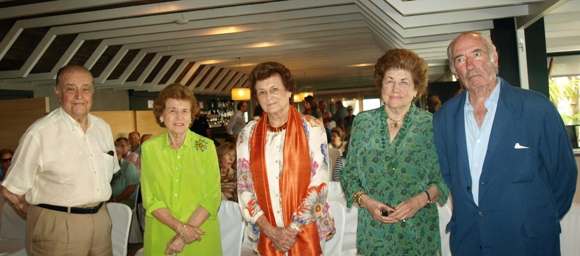 Juan Carlos Guerra, Ana María Bohórquez, Esperanza Fagal, Victoria Bohórquez y José Manuel Domecq.
