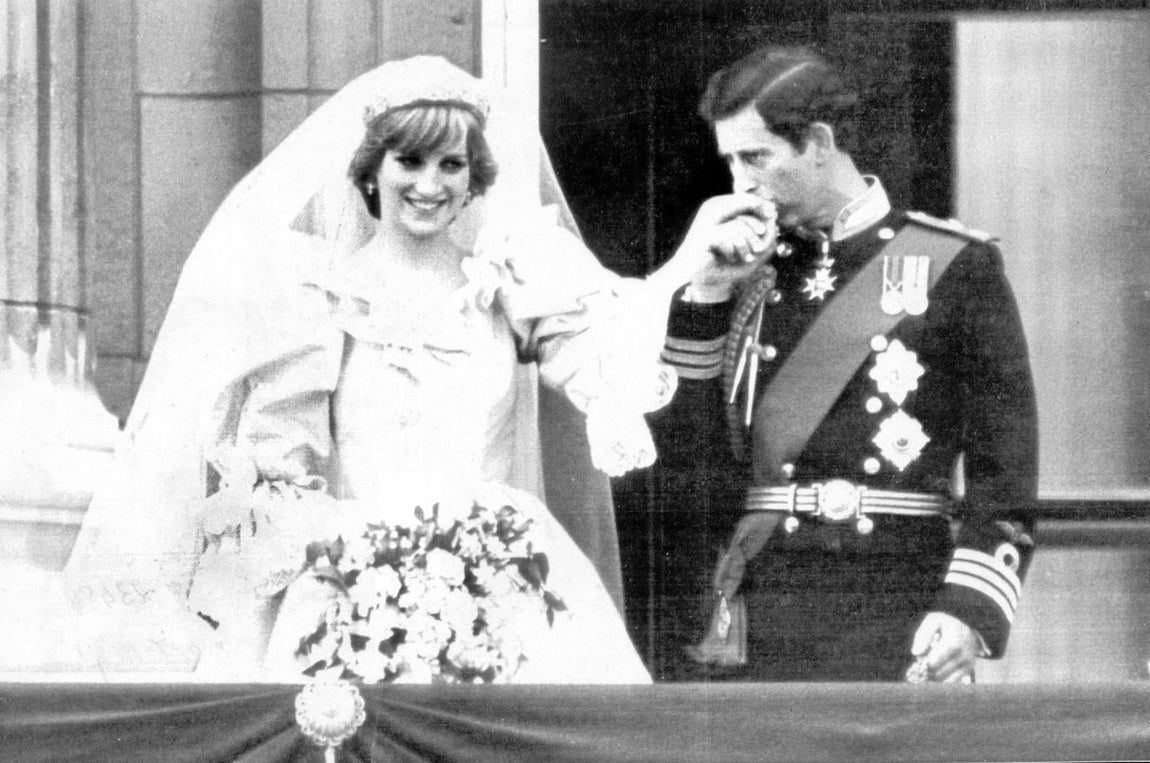 En la ceremonia estuvo el pleno de la realeza, excepto los Reyes de España. 