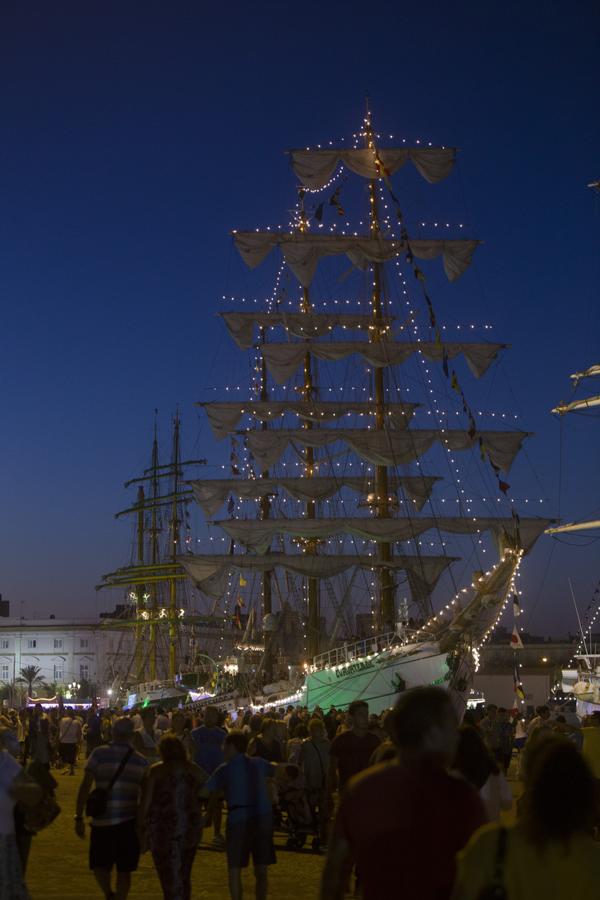 La Regata de Grandes Veleros en el Puerto de Cádiz (II)