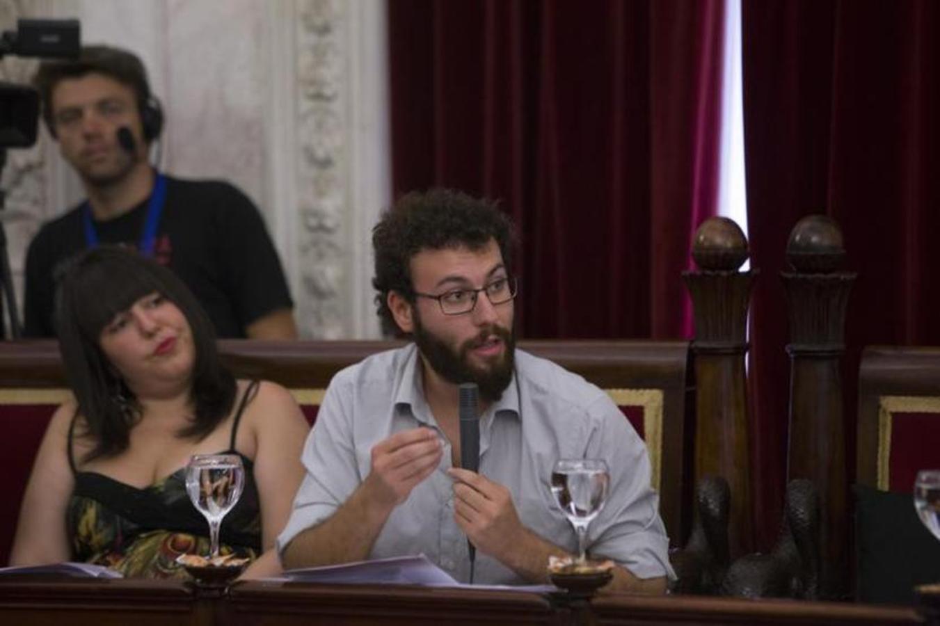 Así ha sido el Pleno en el Ayuntamiento de Cádiz