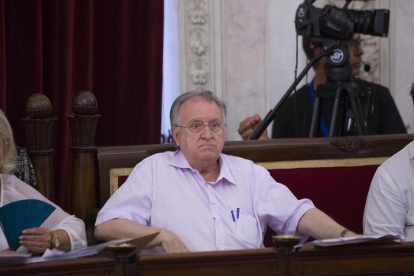 Así ha sido el Pleno en el Ayuntamiento de Cádiz