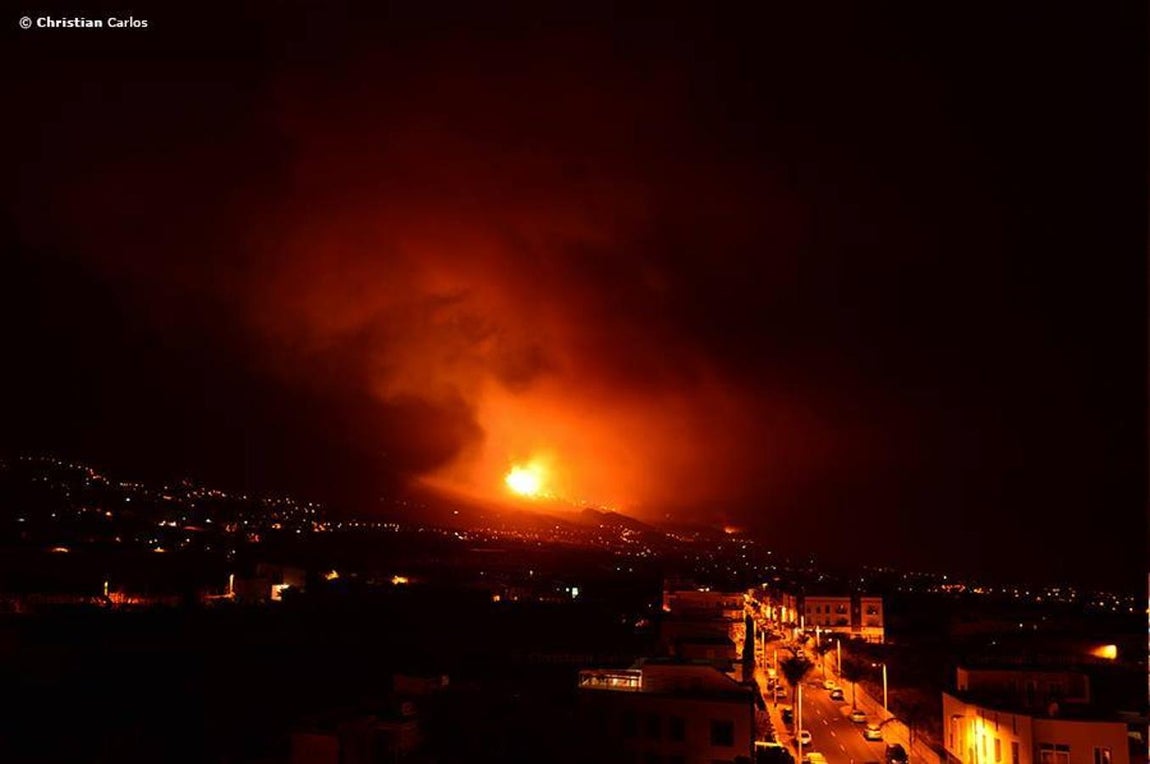 En imágenes: el incendio de La Palma, lleno de trampas, ha quemado ya 1.000 hectáreas