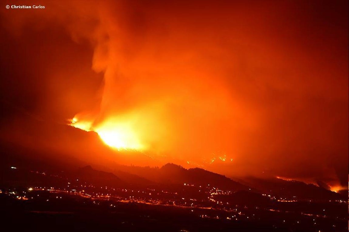 En imágenes: el incendio de La Palma, lleno de trampas, ha quemado ya 1.000 hectáreas