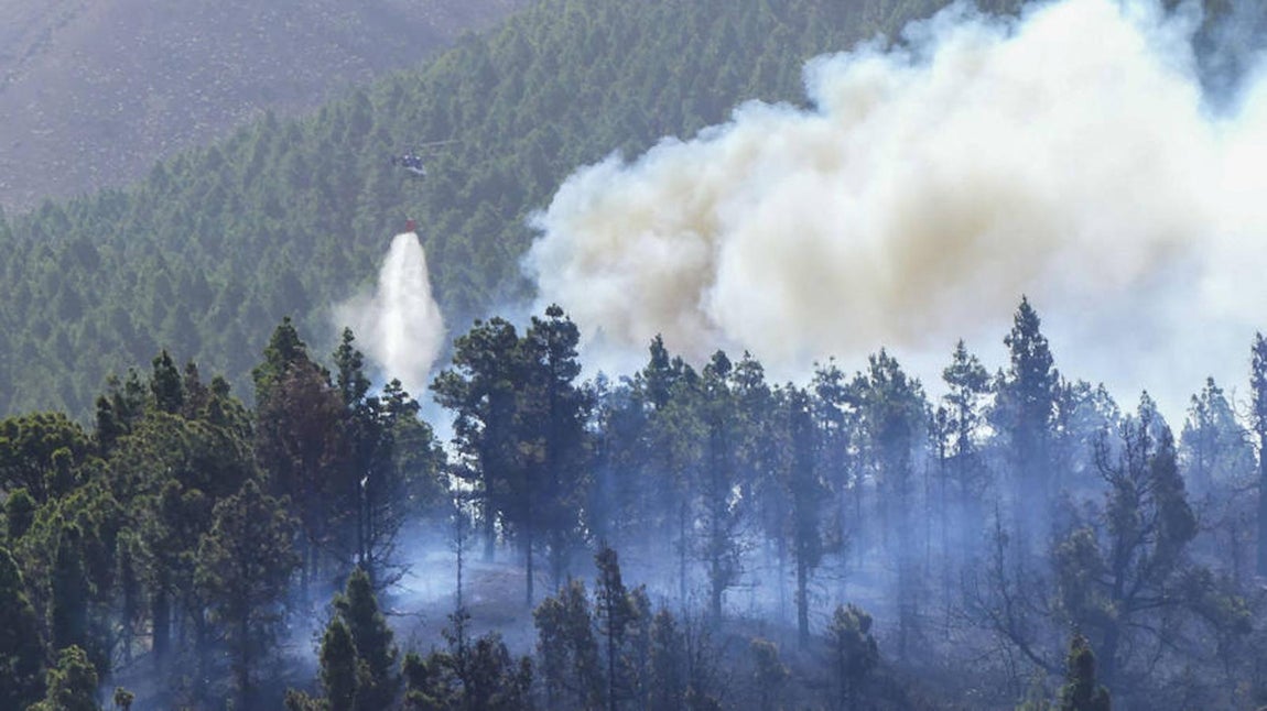 En imágenes: el incendio de La Palma, lleno de trampas, ha quemado ya 1.000 hectáreas