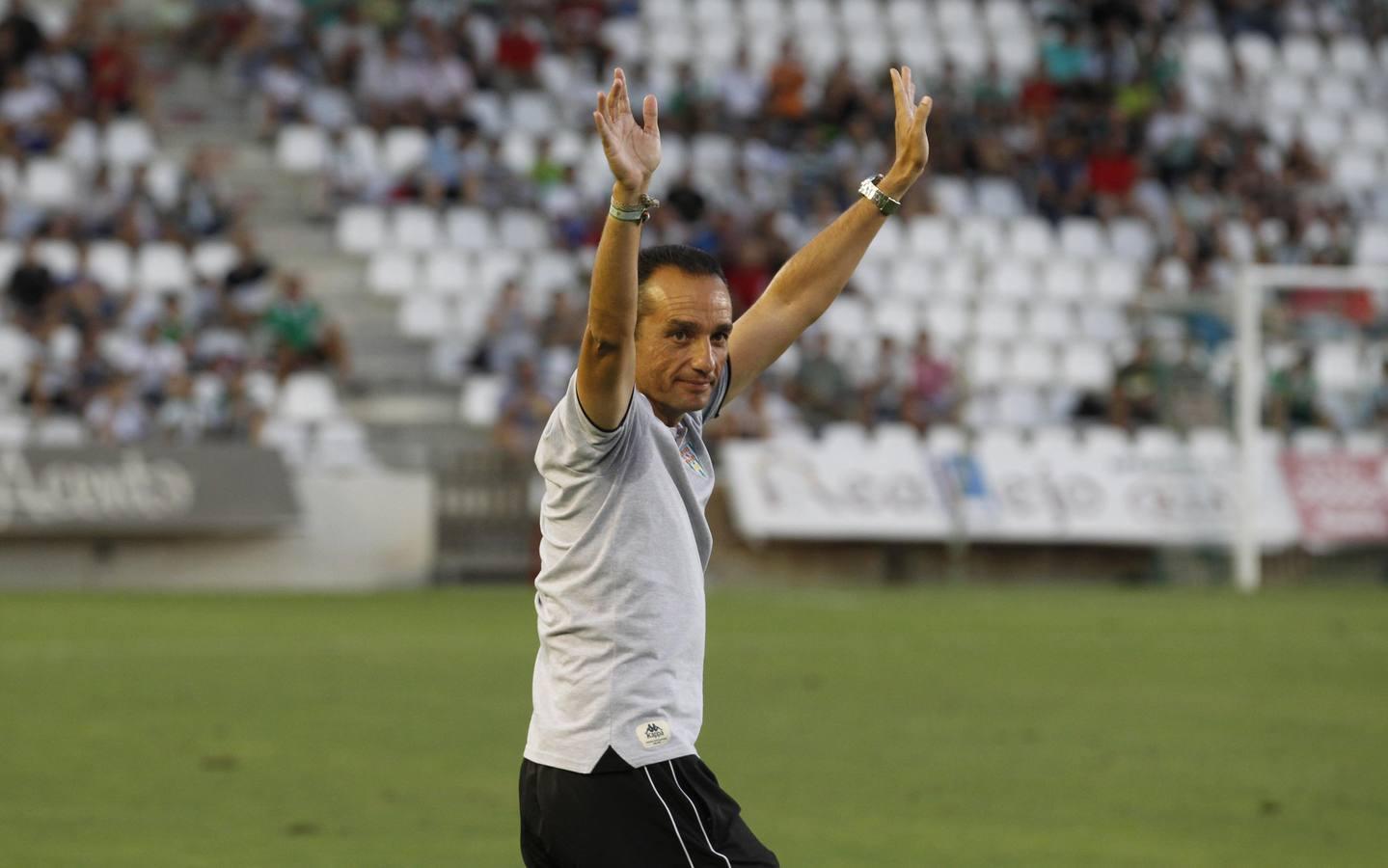 La presentación del Cordoba CF ante su afición en imágenes