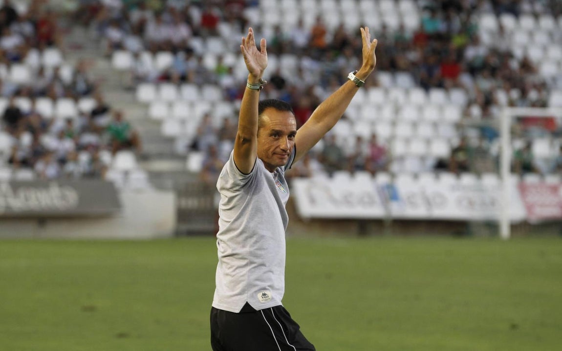 La presentación del Cordoba CF ante su afición en imágenes
