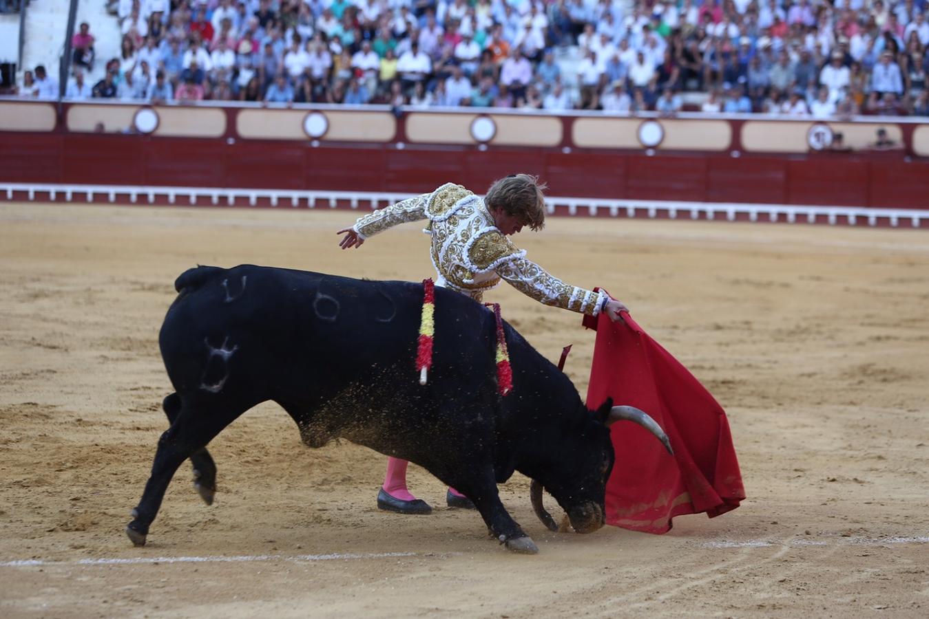 Morante, Castella y Borja Jiménez sellan una tarde de arte en El Puerto