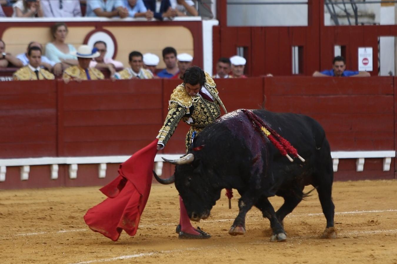 Morante, Castella y Borja Jiménez sellan una tarde de arte en El Puerto