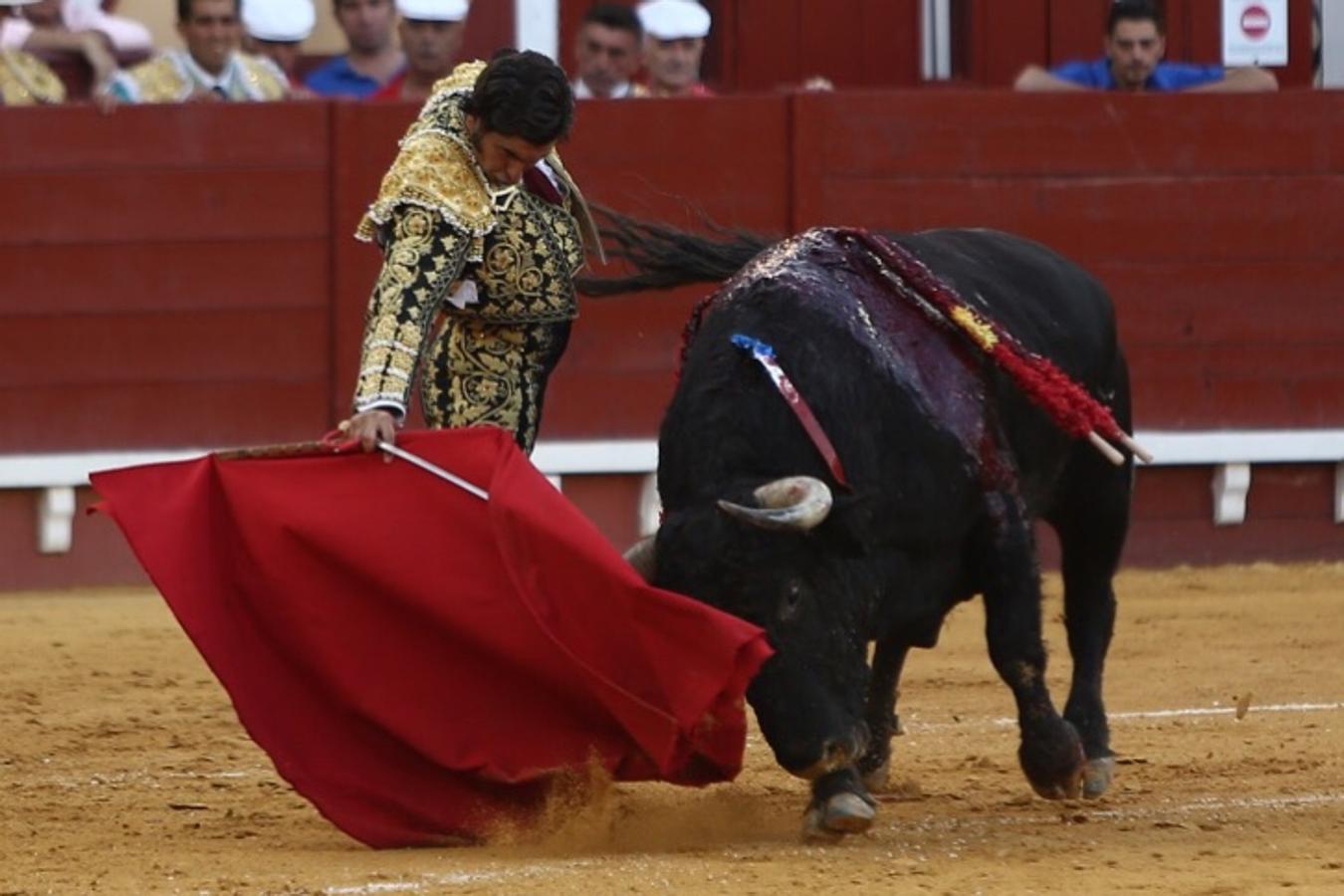 Morante, Castella y Borja Jiménez sellan una tarde de arte en El Puerto