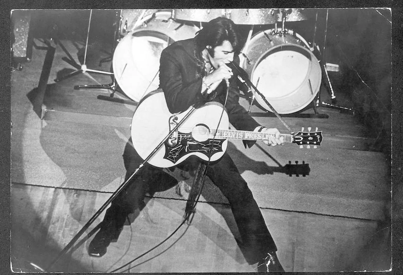 Elvis Presley tenía una guitarra cuyo mástil estaba personalizado