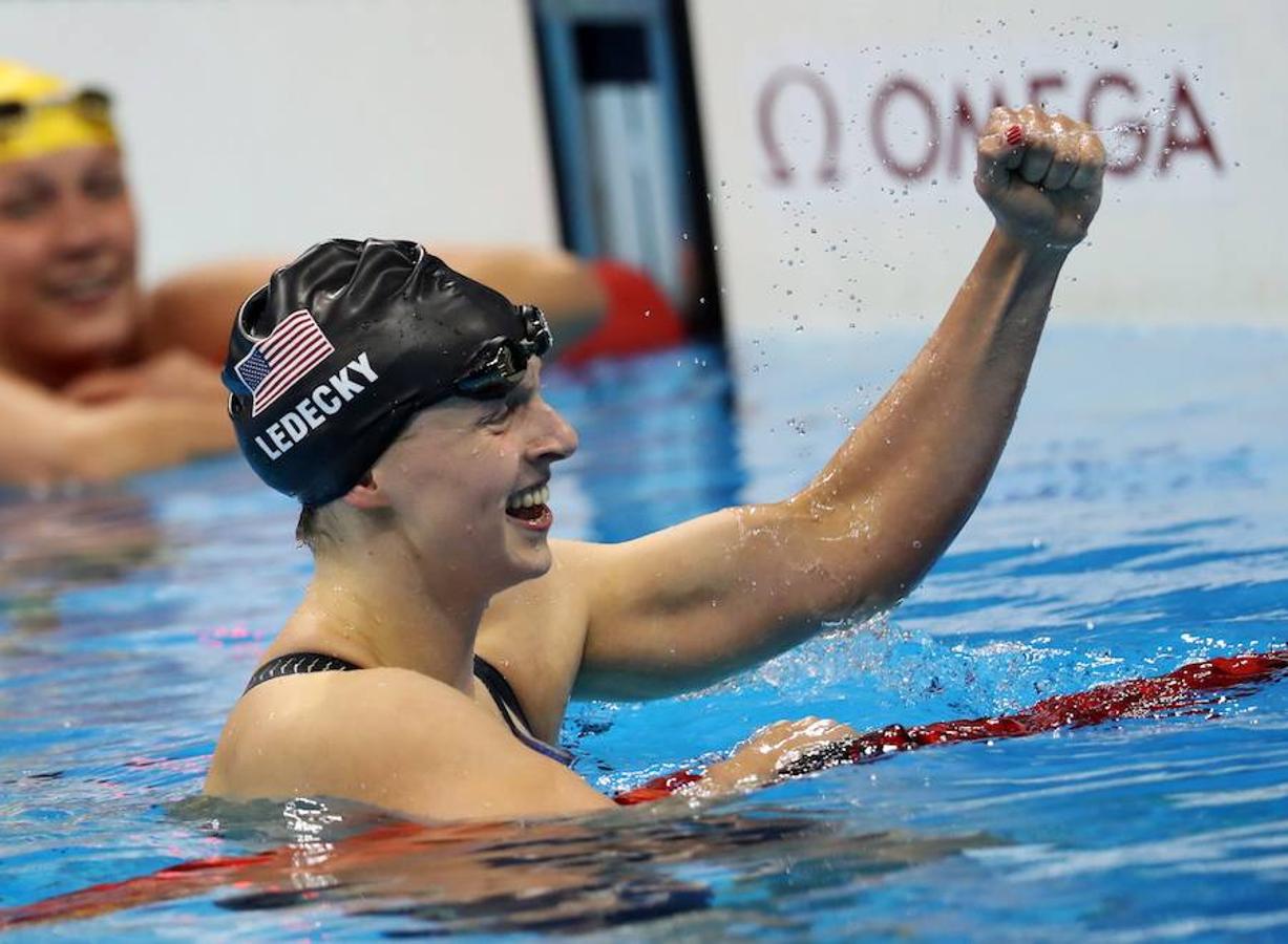 El oro de Ledecky. La nadadora estodunidense Katie Ledecky consiguió el oro en 200 libre femenino, acumulando su segundo metal en estos Juegos