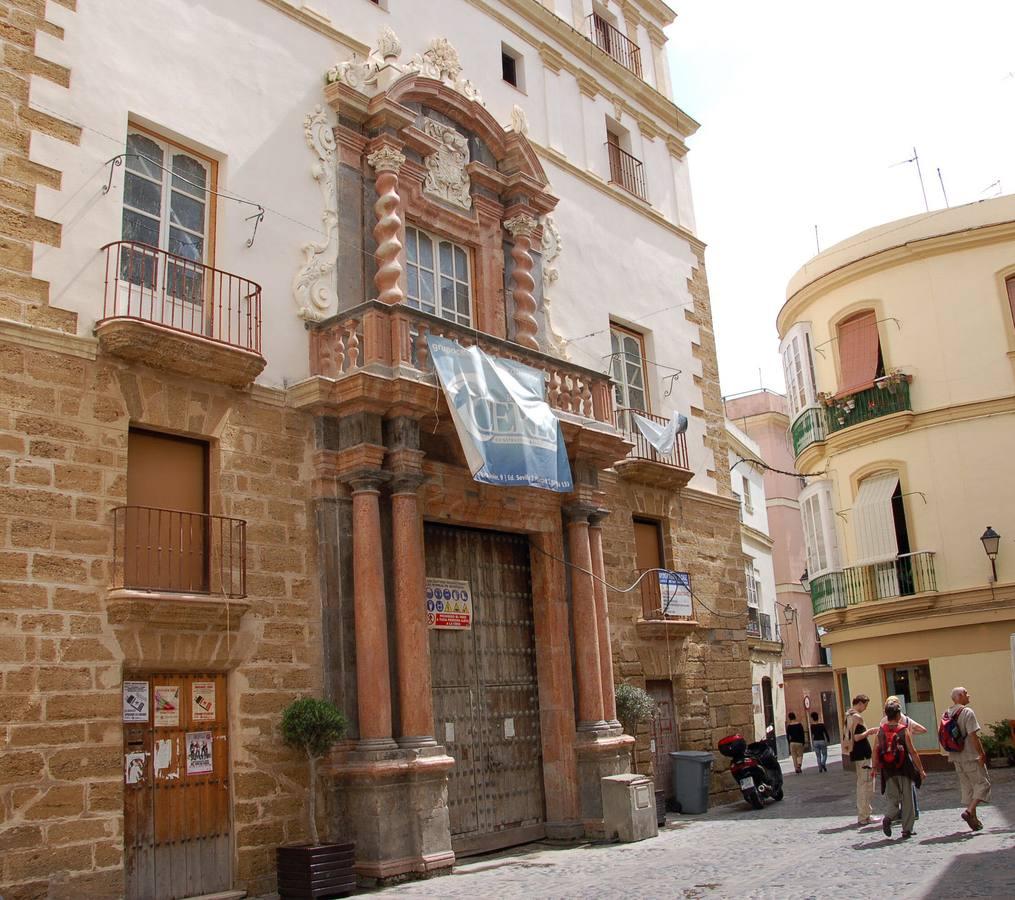 Imágenes de una rehabilitación pendiente en la Casa del Almirante