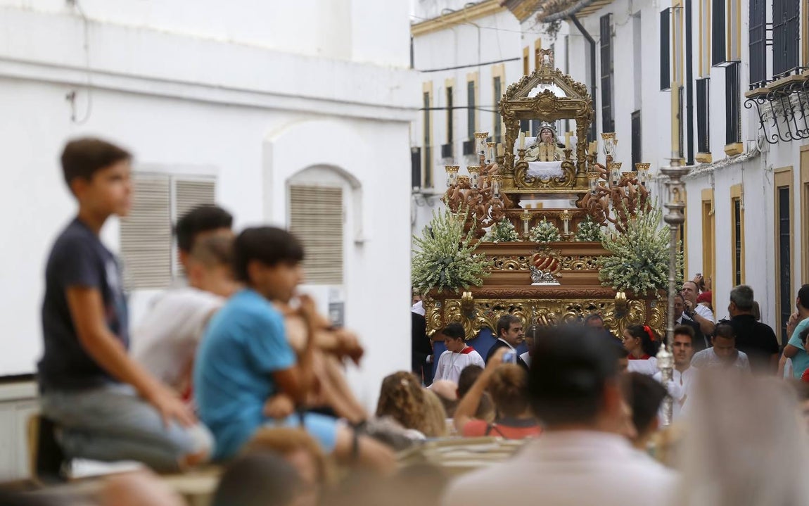 La procesión de la Virgen del Tránsito, en imágenes