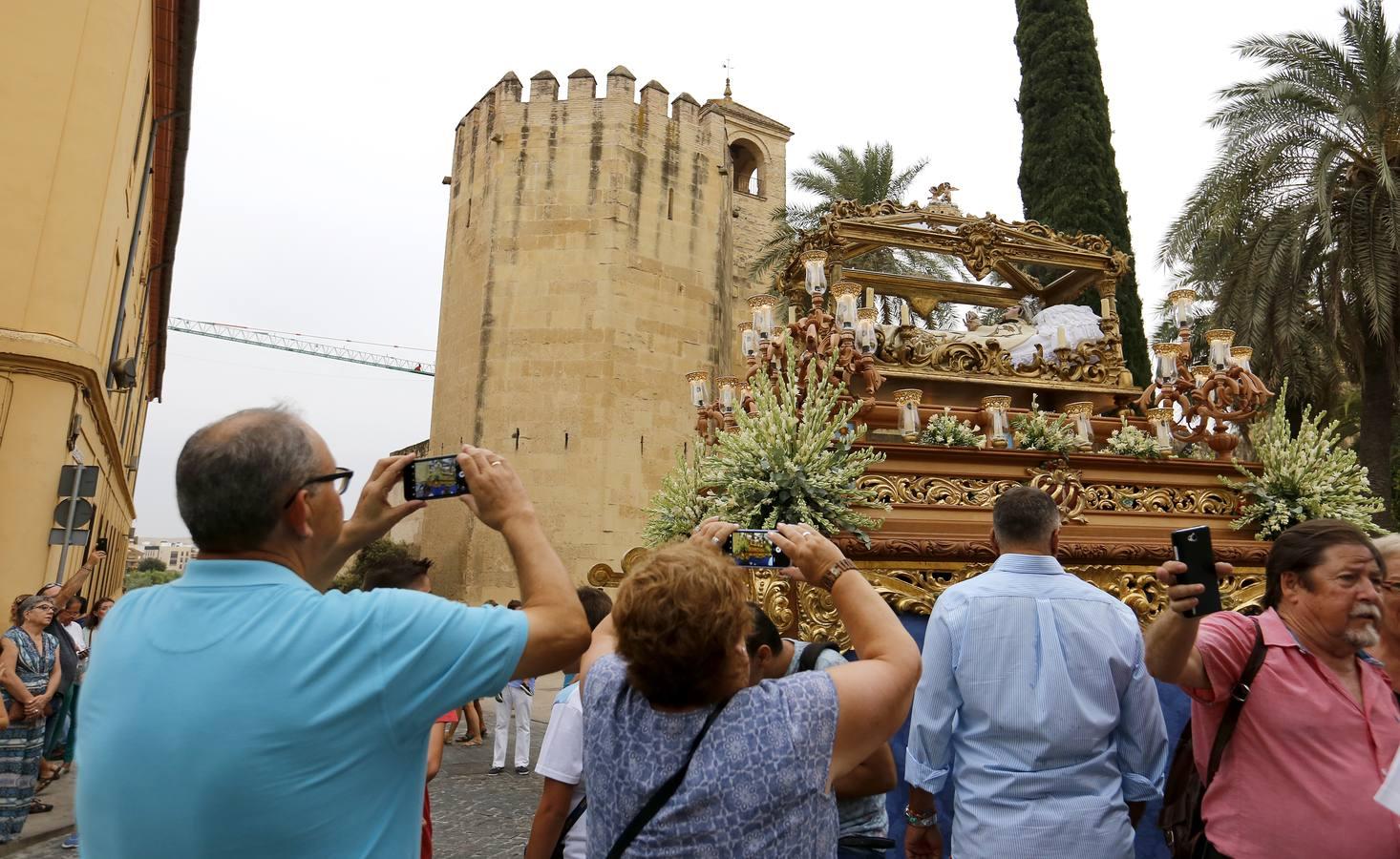 La procesión de la Virgen del Tránsito, en imágenes