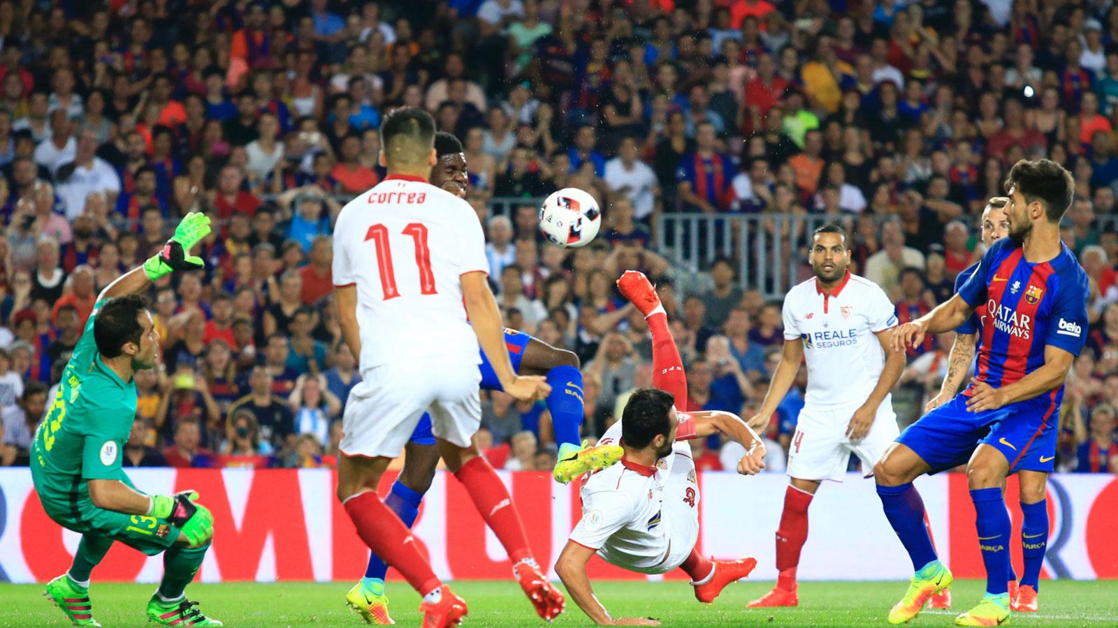 El Sevilla pierde ante un Barcelona crecido en casa