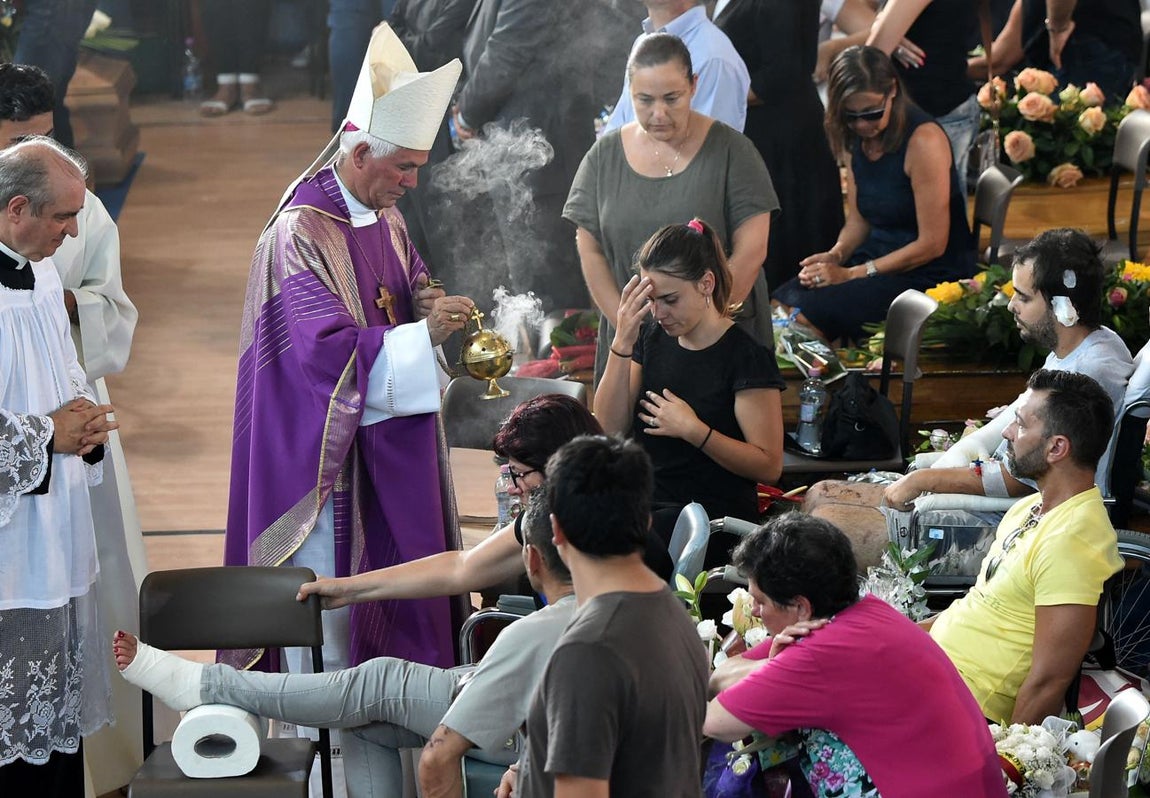 El funeral por las víctimas celebrado en Ascoli Piceno. 