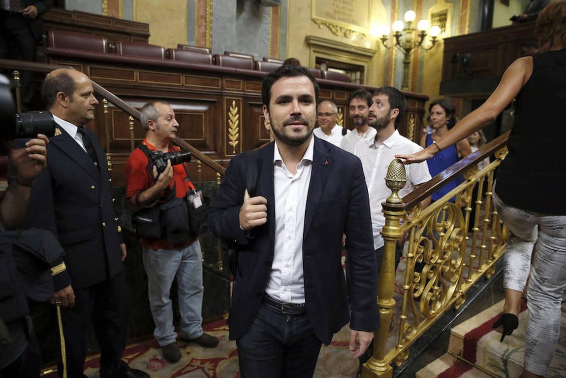 Los líderes de Unidos Podemos en esta ocasión no han llegado juntos. El lider de Izquierda Unida, Alberto Garzón, llega solo y más tarde que Pablo Iglesias. 