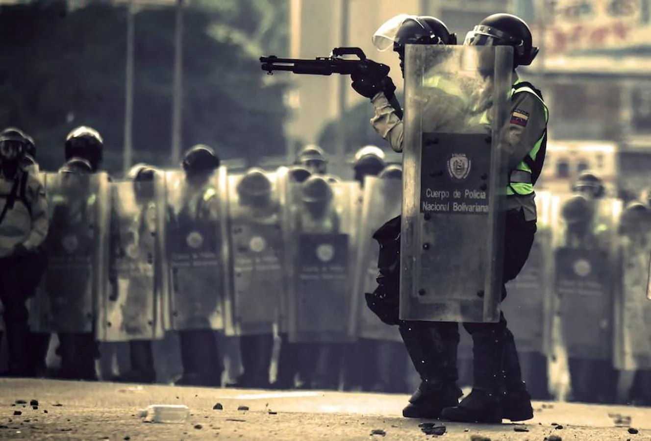 Grupos de encapuchados se han enfrentado a las fuerzas de seguridad durante «la gran toma de Caracas» 