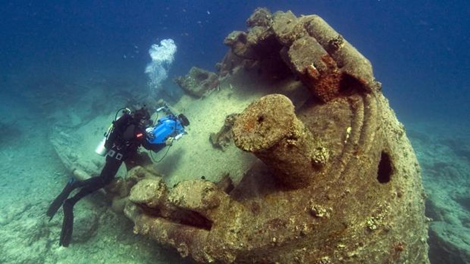 El buque Macaw, que se hundió cerca de la isla de Midway al intentar rescatar un submarino en 1944, situado en la reserva de Papahanaumokuakea.. 