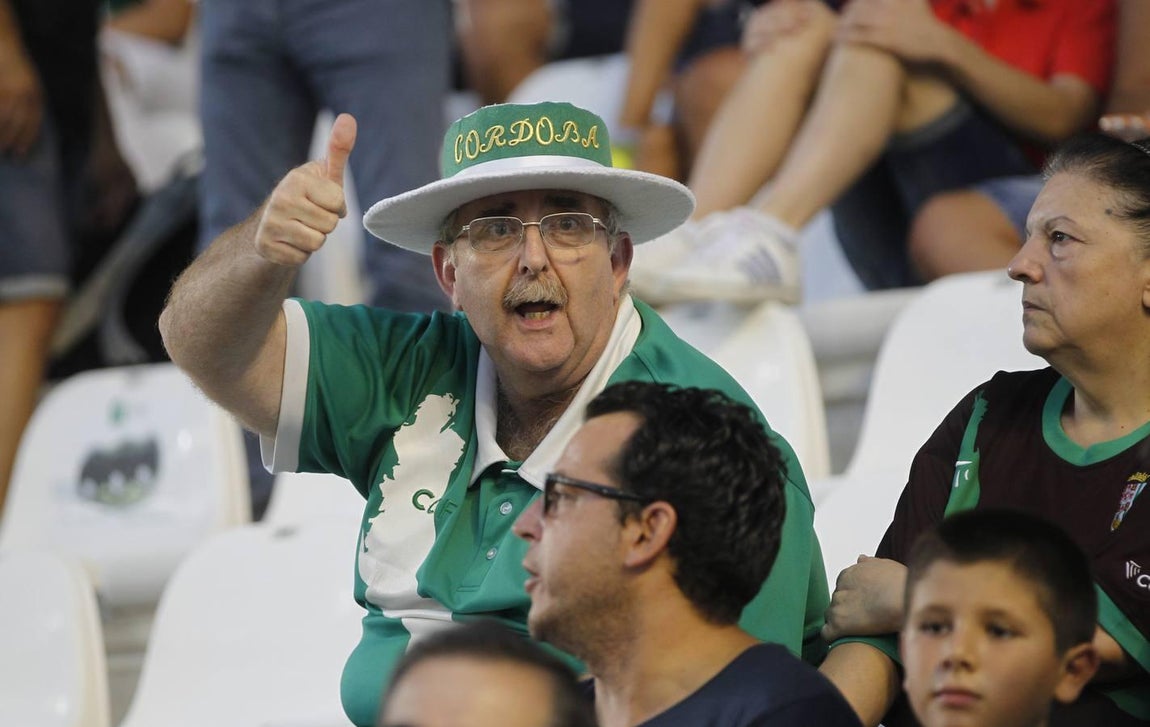 Así vivió la grada del Arcángel el «empate loco»