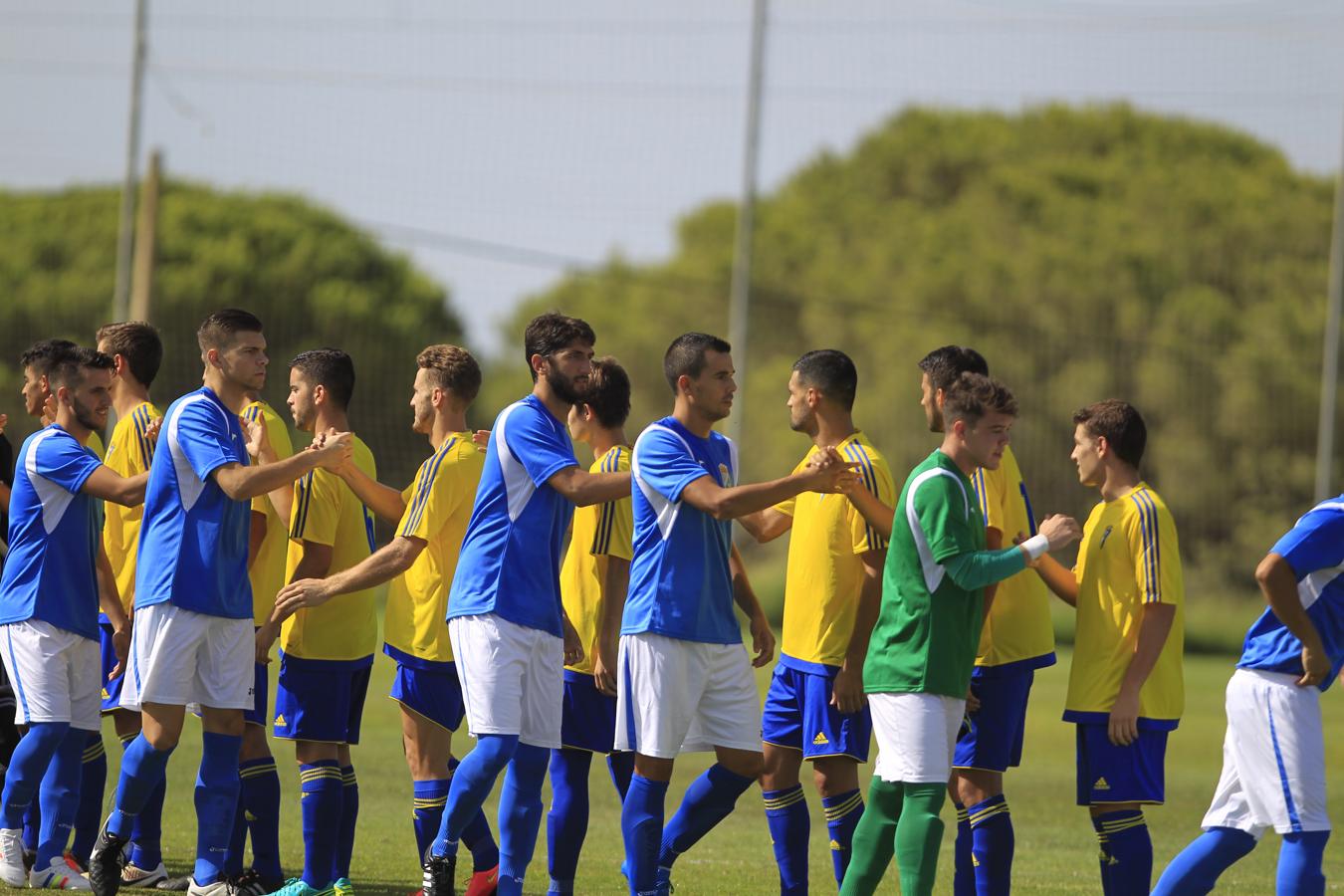 Las imágenes del Cádiz B - Xerez CD (1-0)