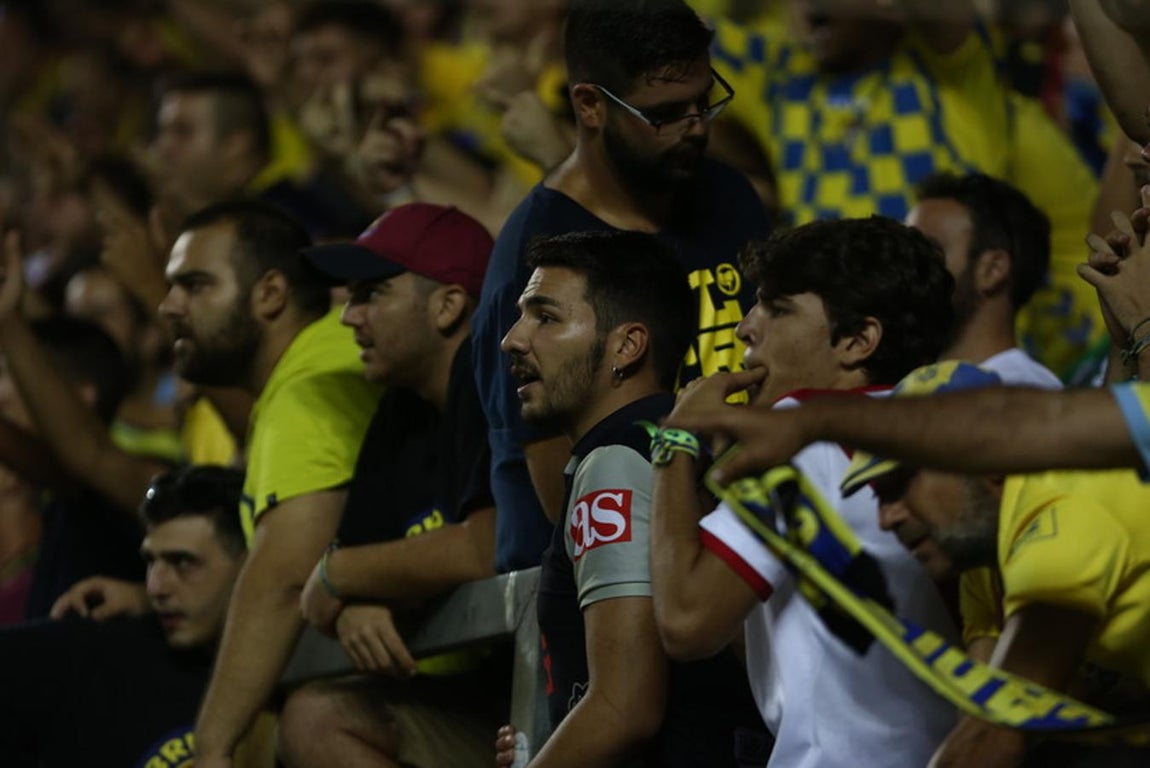 Fotos: El Cádiz se impone en los penaltis (3-2)