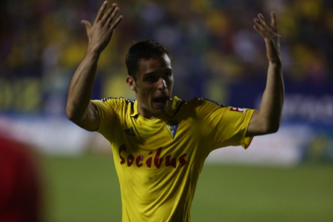 Fotos: El Cádiz se impone en los penaltis (3-2)