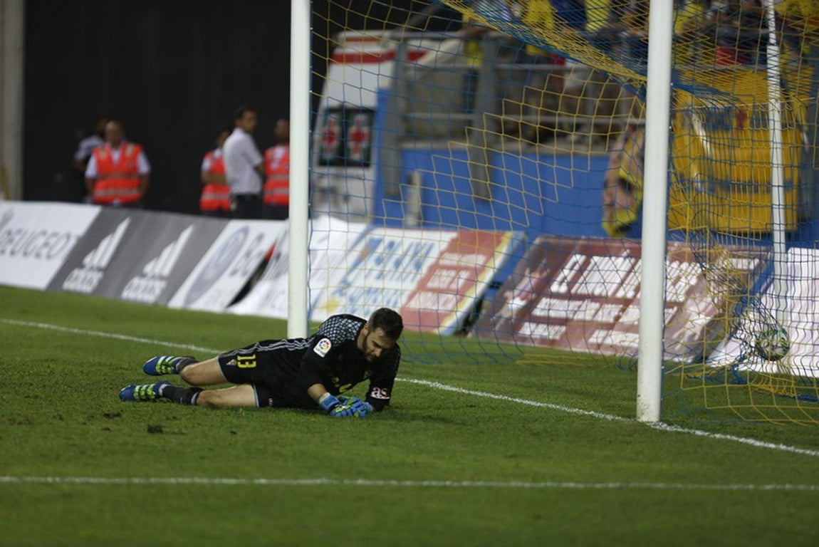 Fotos: El Cádiz se impone en los penaltis (3-2)