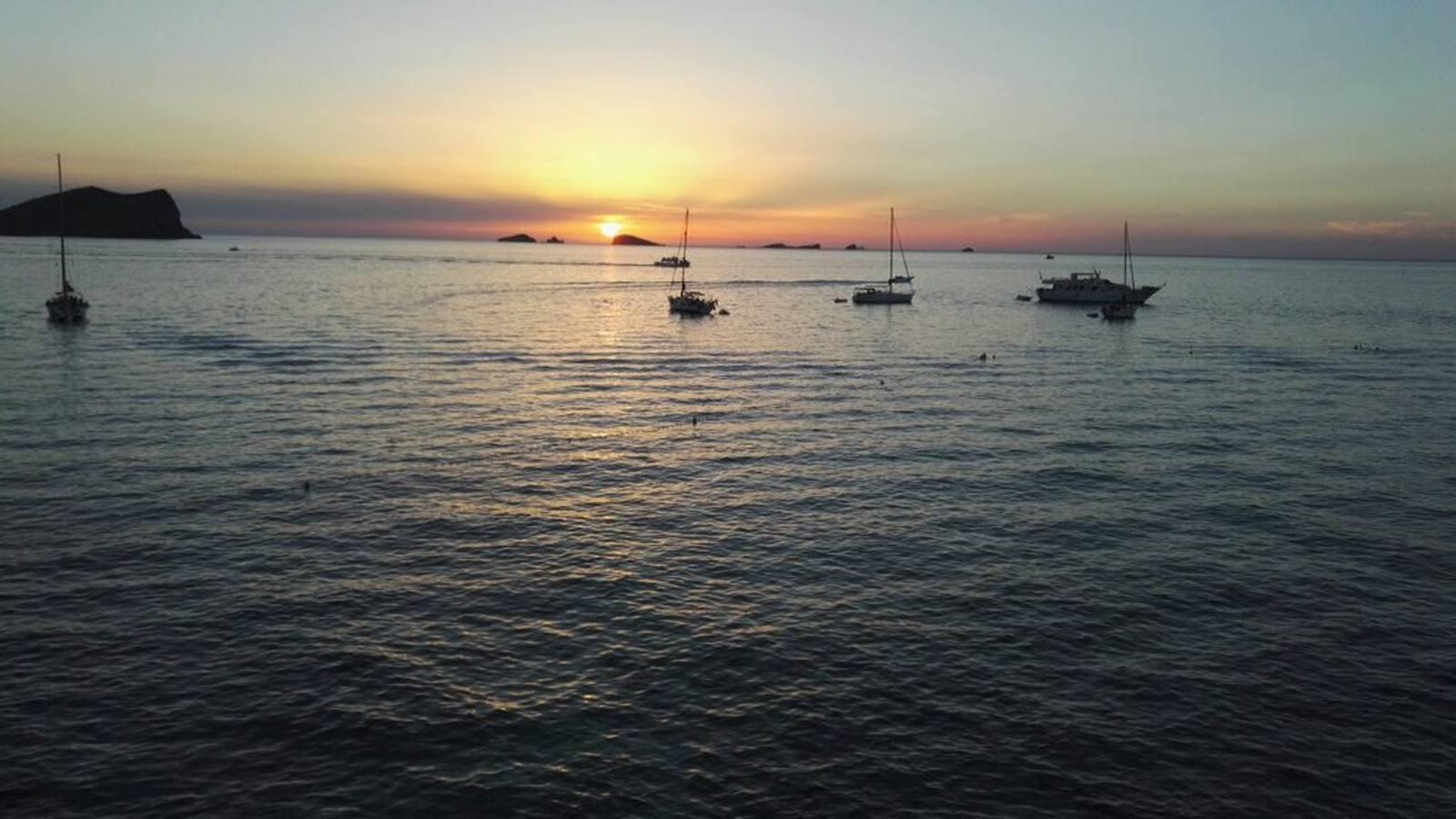 Refresca los termómetros compartiendo tus fotos de la playa