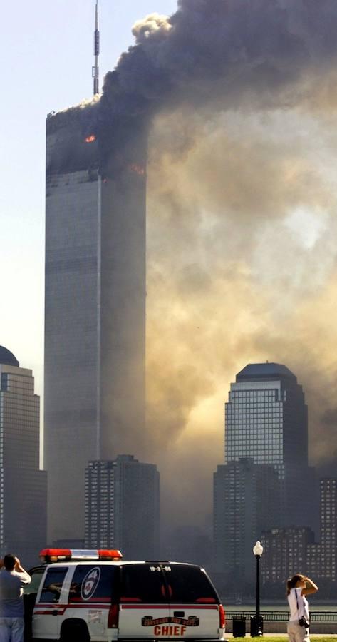 En llamas. La Torre Norte permanecía en llamas mientras se esclarecía lo ocurrido