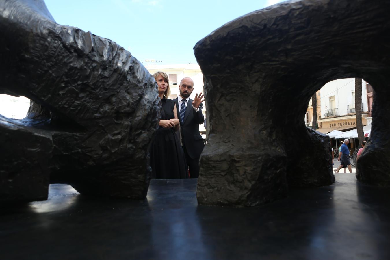 Fotos: Exposición con seis bronces monumentales del escultor Henry Moore