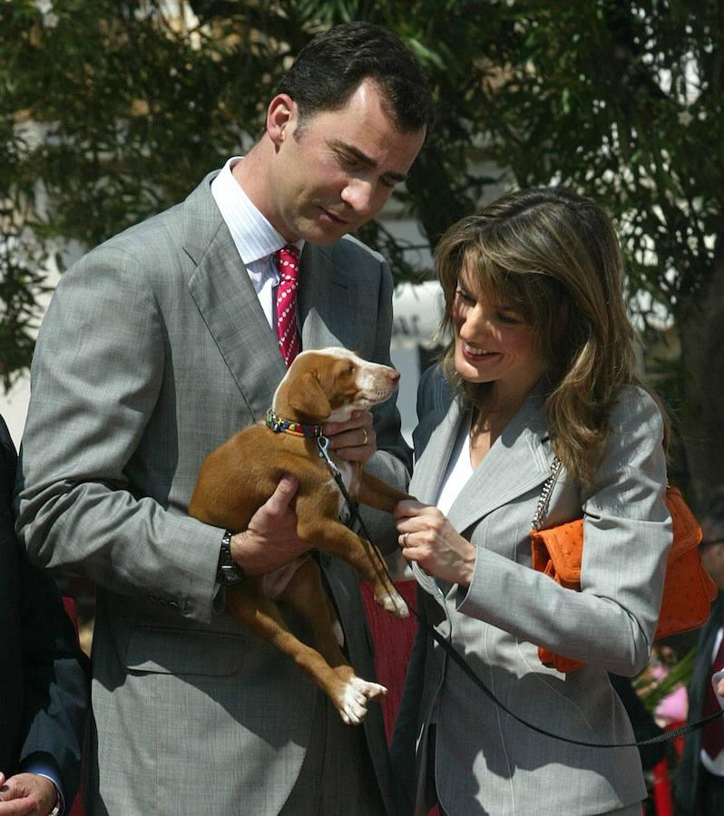 La boda de Estado se celebró el 22 de mayo de 2004 en la catedral de la Almudena de Madrid. 